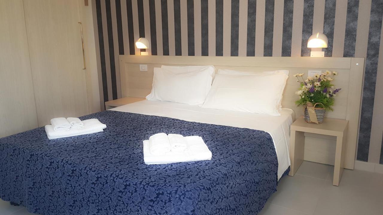 Hotel Duca di Kent Cesenatico Esterno foto