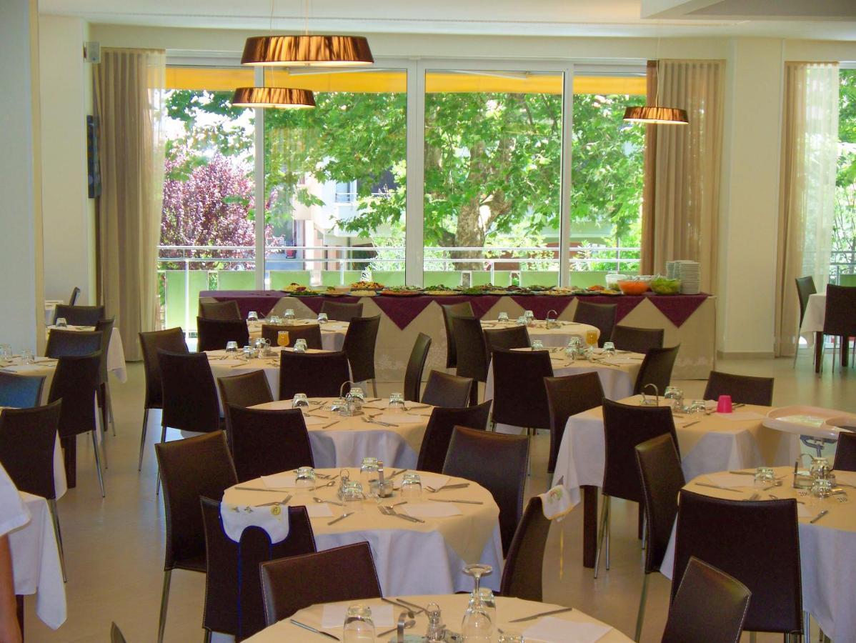 Hotel Duca di Kent Cesenatico Esterno foto