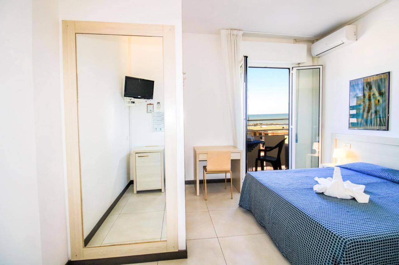 Hotel Duca di Kent Cesenatico Esterno foto