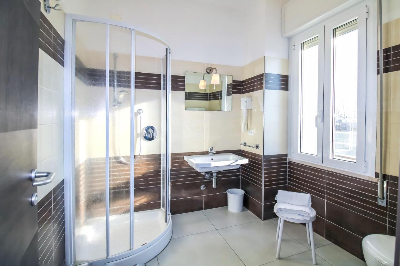 Hotel Duca di Kent Cesenatico Esterno foto
