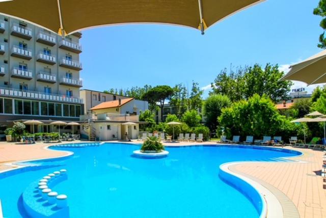 Hotel Duca di Kent Cesenatico Esterno foto